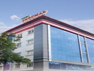 Shri Perumal Inn Pondicherry Bagian luar foto