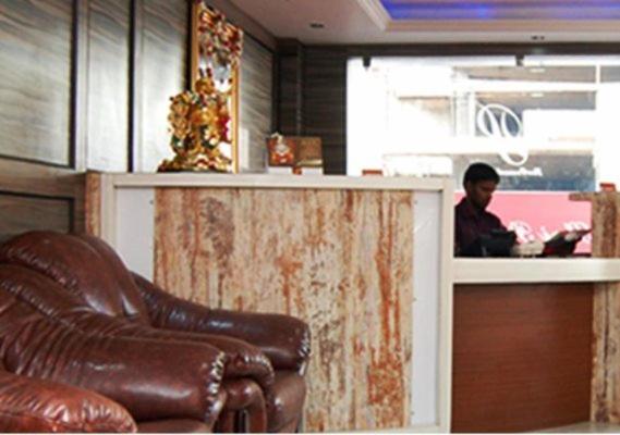 Shri Perumal Inn Pondicherry Bagian luar foto